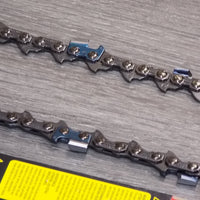 72APX081G Oregon® Semi-chisel chainsaw Chain is designed with a 3/8 pitch .050 gauge and 81 drive link