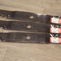 Set of three 595-622 Oregon® 2 replacement lawnmower Blade 21" length